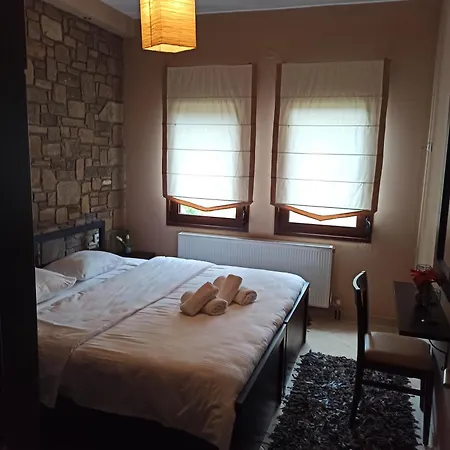 Villa Evenos Káto Loutrákion