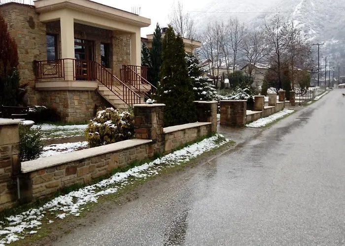 Villa Evenos Káto Loutrákion